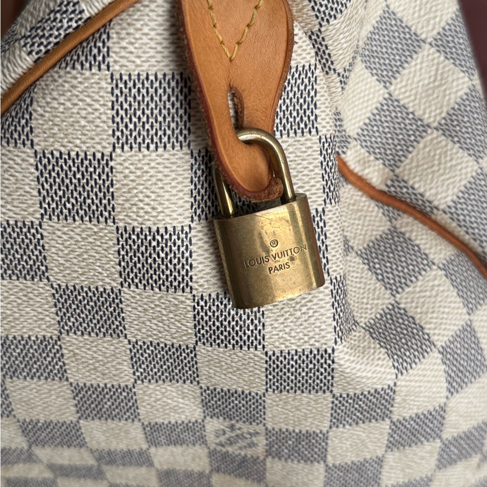 Authentic Louis Vuitton Damier Azur Speedy 35 - Picture 5 of 12